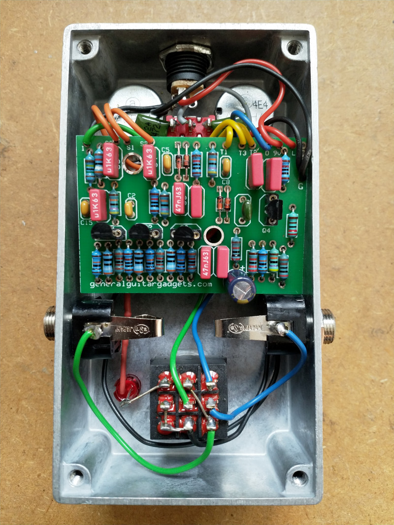 ggg_green_russian_big_muff_gutshot.jpg